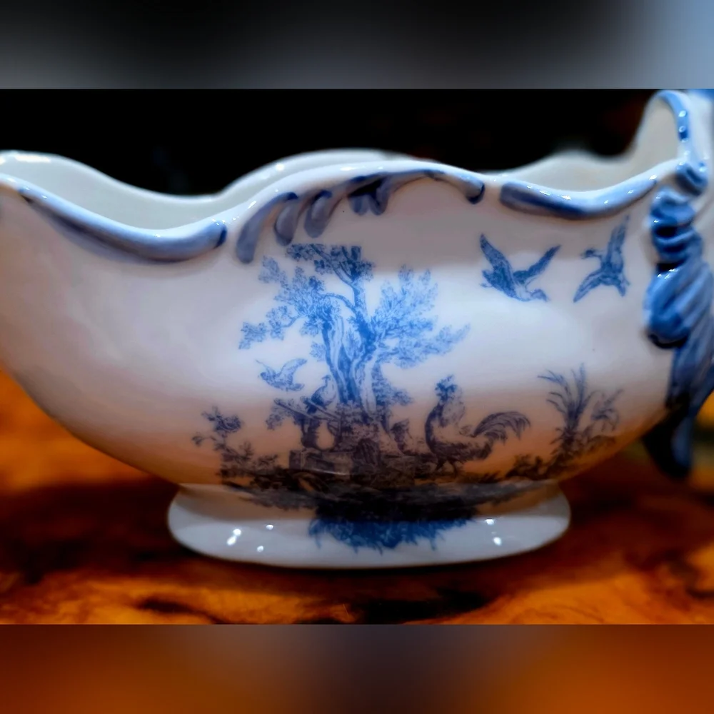 Aux Au Provence China VERY RARE Antique Porcelain Sauce Boat 18th Century - Picture 2 of 8